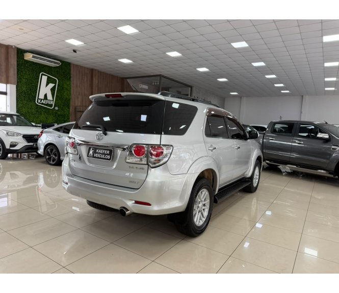  HILUX SW4 Sw4 Srv D4-d 4x4 3.0 Tdi Dies. Aut