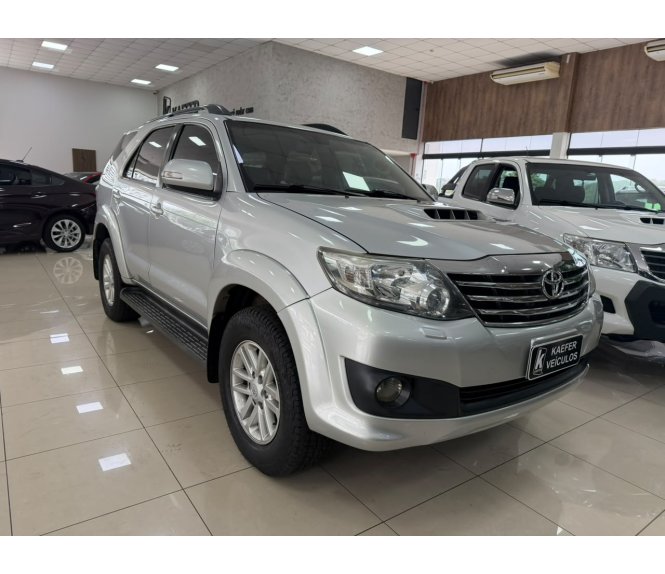  HILUX SW4 Sw4 Srv D4-d 4x4 3.0 Tdi Dies. Aut