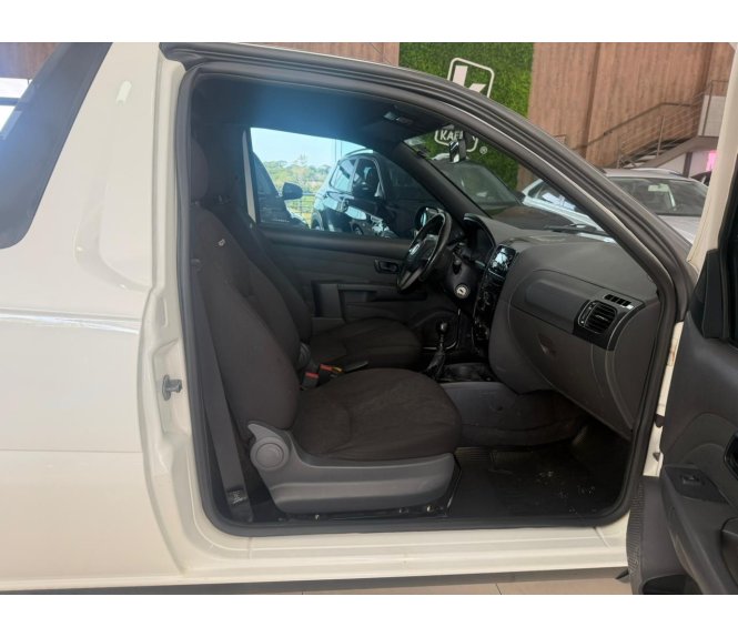  STRADA FREEDOM 1.4 FLEX 8V CS
