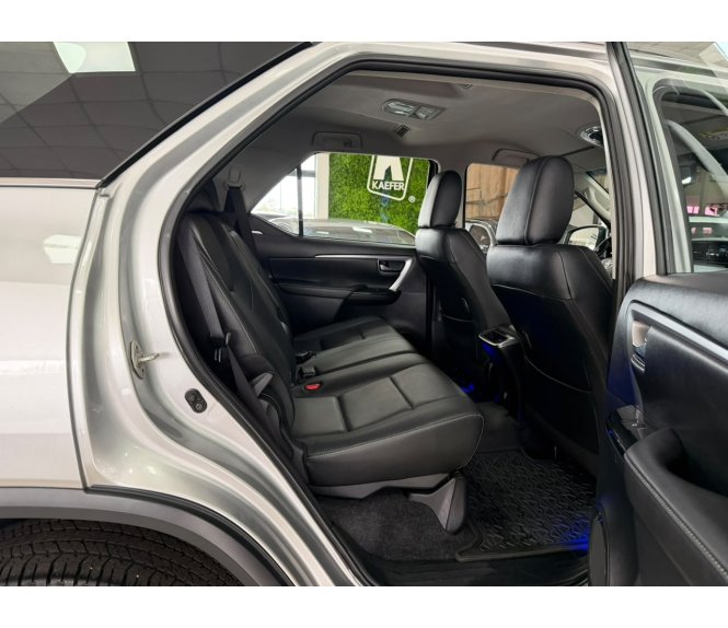  HILUX SW4 SRX 4X4 2.8 TDI 16V DIESEL AUT. 7 LUG