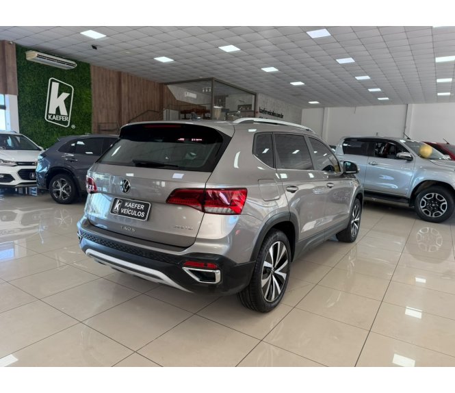  TAOS HIGHLINE 1.4 250 TSI AUT.