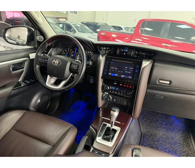  HILUX SW4 SRX 4X4 2.8 TDI 16V DIESEL AUT. 7 LUG