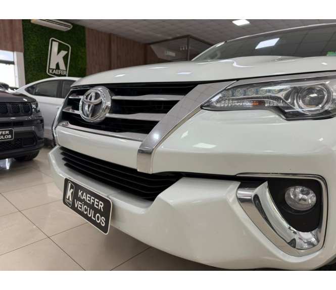  HILUX SW4 SRX 4X4 2.8 TDI 16V DIESEL AUT. 