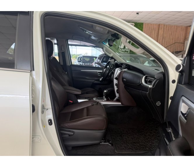  HILUX SW4 SRX 4X4 2.8 TDI 16V DIESEL AUT.
