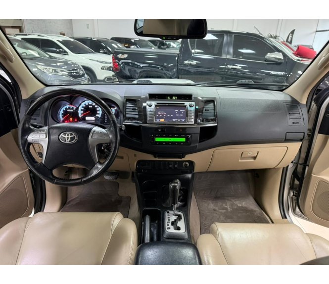  HILUX SW4 Srv D4-d 4x4 3.0 Tdi Dies. AUT 7 LUG