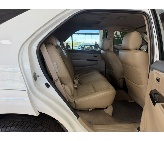  HILUX SW4 Sw4 Srv D4-d 4x4 3.0 Tdi Dies. Aut
