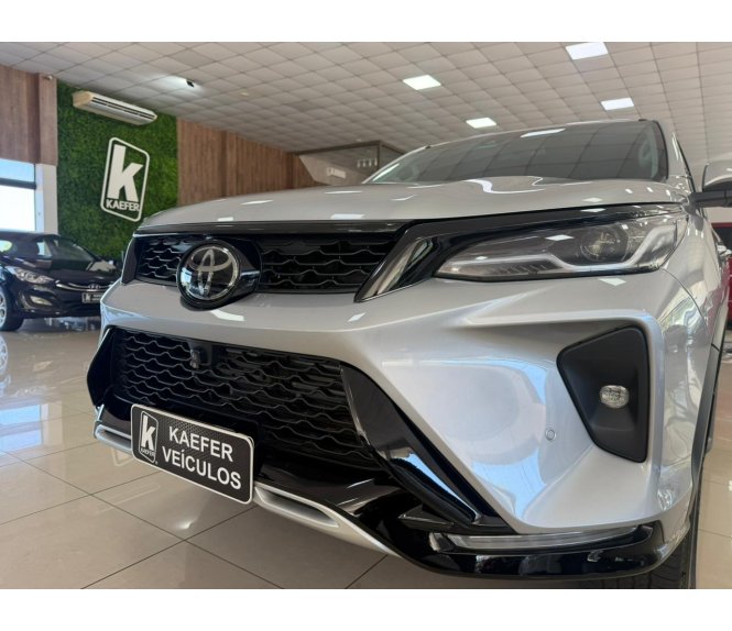  HILUX SW4 SRX PLATINUM  4X4 2.8 TDI 16V DIESEL AUT. 7 LUG