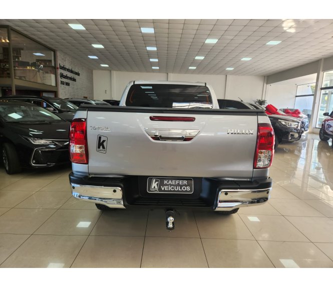  HILUX SR SR 2.8 4X4 TDI 16V AUT 