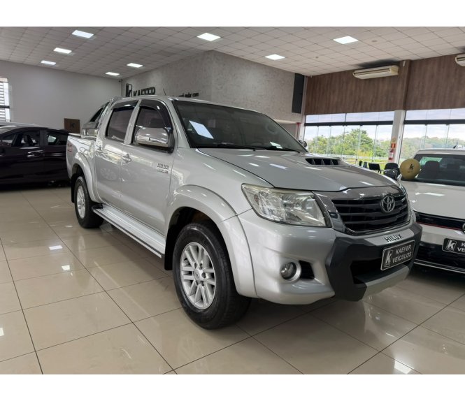  HILUX SRV Srv D4-d 4x4 3.0 Tdi Dies. AUT